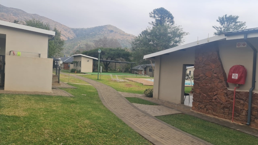 To Let 1 Bedroom Property for Rent in Wigwam North West